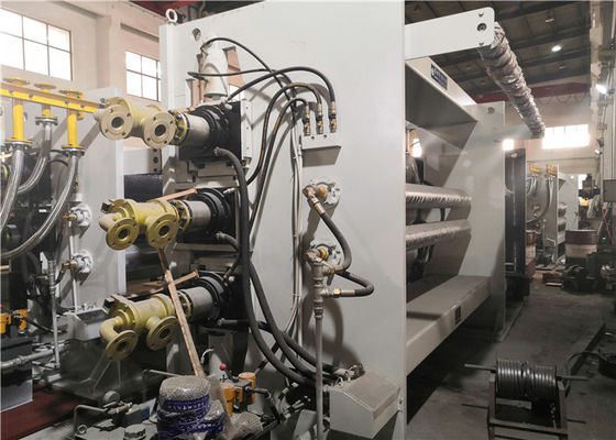 De Kalendermachine van maandverbanden Automatische Drie Broodje